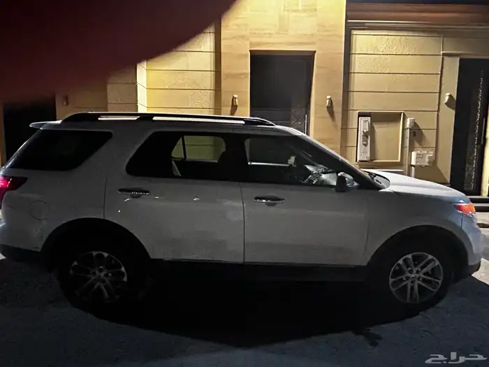 فورد اكسبلورر موديل 2012 11