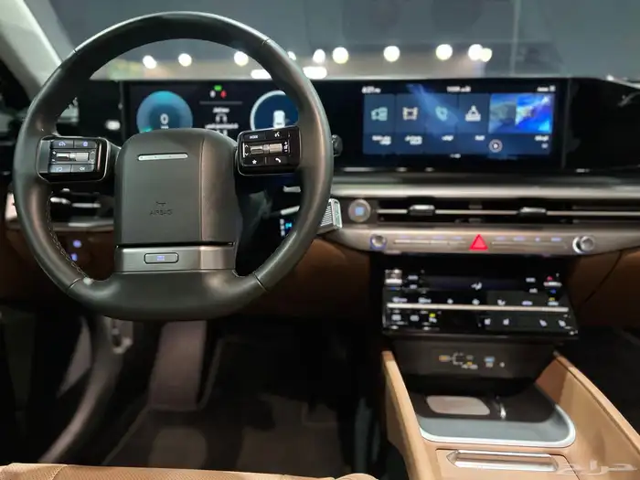 هيونداي ازيرا 2025 18