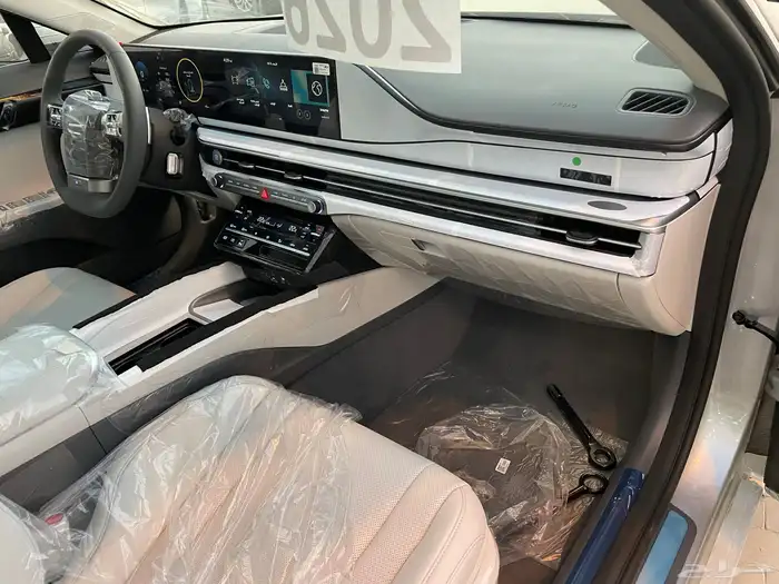 هواندي ازيرا 2026 كلاسيك خليجي داخلي اوف ويت( بنزين) 6سلندر 29