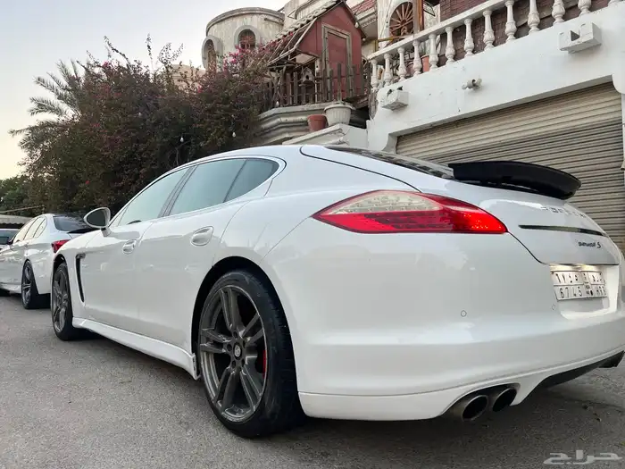 بورش باناميرا s 2010 2