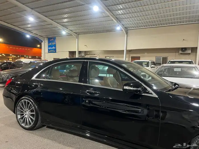 مرسيدس s400 مخزنه عداد 77 الف جفالي 4 ازارير وكاله 22