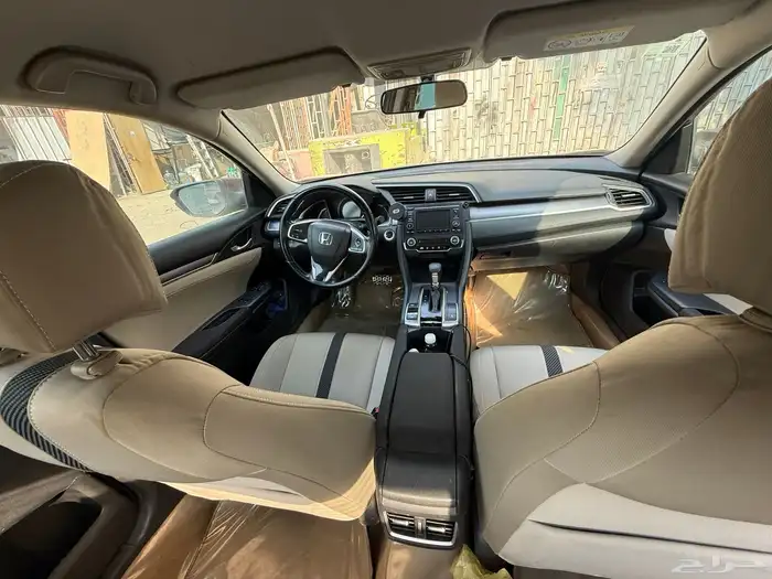 Honda Civic 2019 9