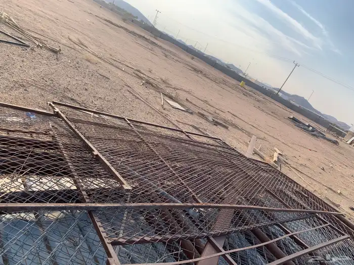 السلام عليكم يوجد عندي اغراض للبيع 13