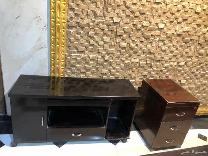 طاولة مكتب 1