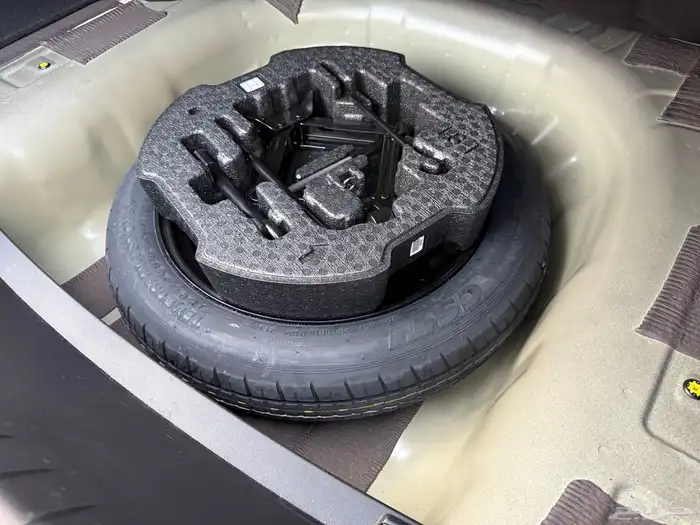 هونداي ازيرا كلاسيك 2025 سعودي شبه جديد 37