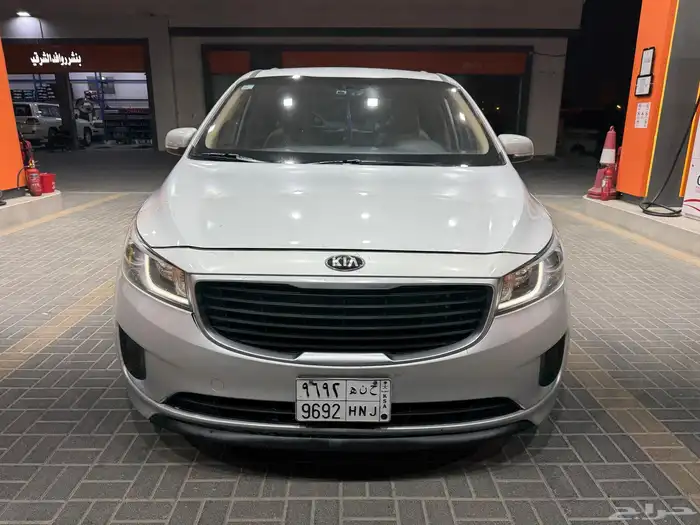 كيا كرنفال موديل 2016 ماشي 195 0