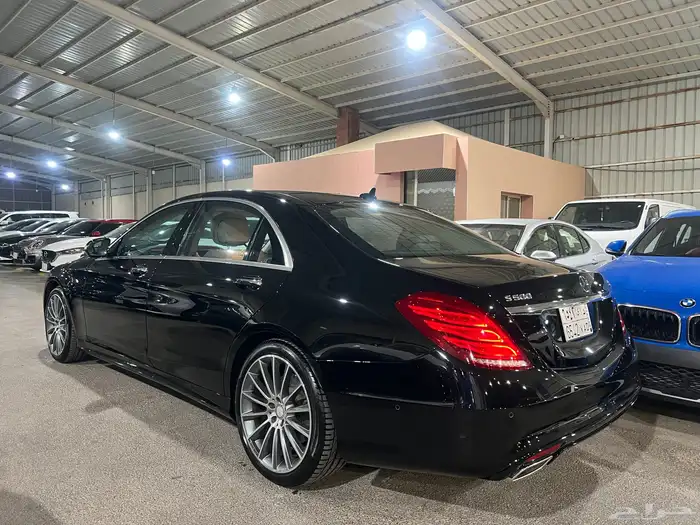 مرسيدس s400 مخزنه عداد 77 الف جفالي 4 ازارير وكاله 8