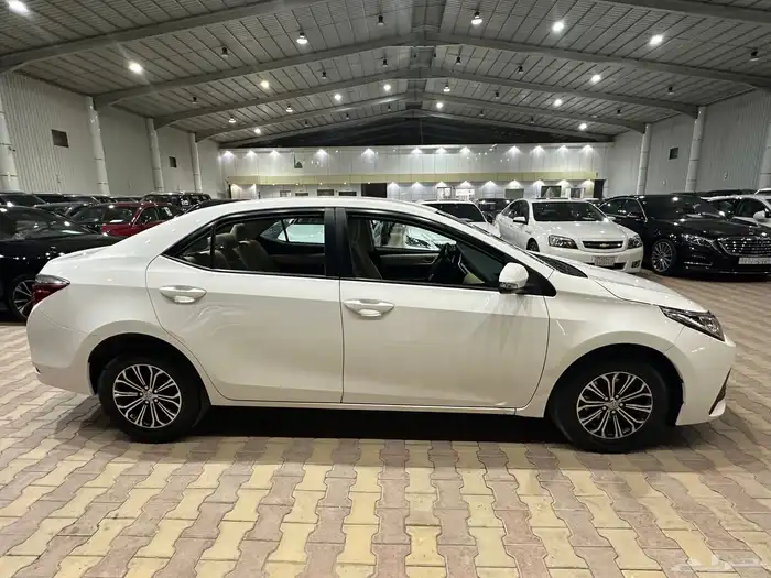 تويوتا كورولا موديل 2018 نص فل 5