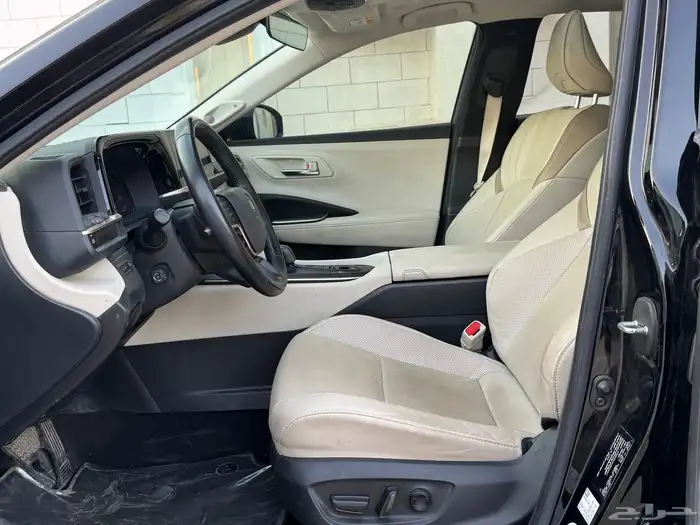 تويوتا كراون 2023 14