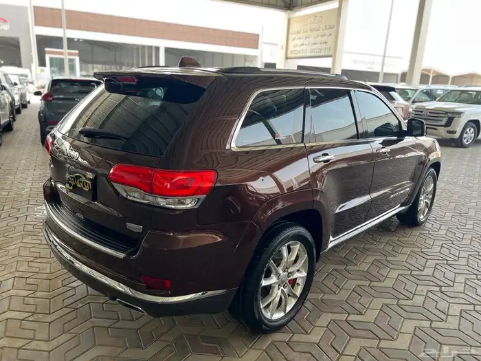 جيب شيروكي جراند 2015 فل كامل سعودي ماشي 139 الف 4