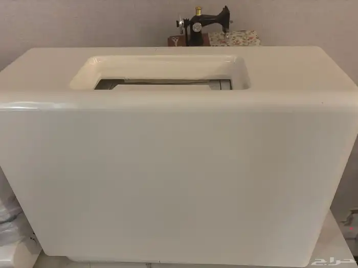 مكينة خياطه منزليه جديده استخدام مرتين فقط 2