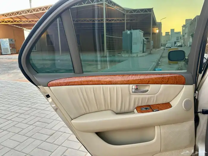 لكزس LS430 2004 مخزن نظيف جدا 42