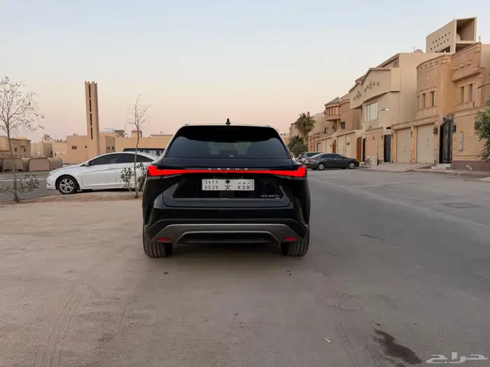 لكزس RX350 BH 2023 4