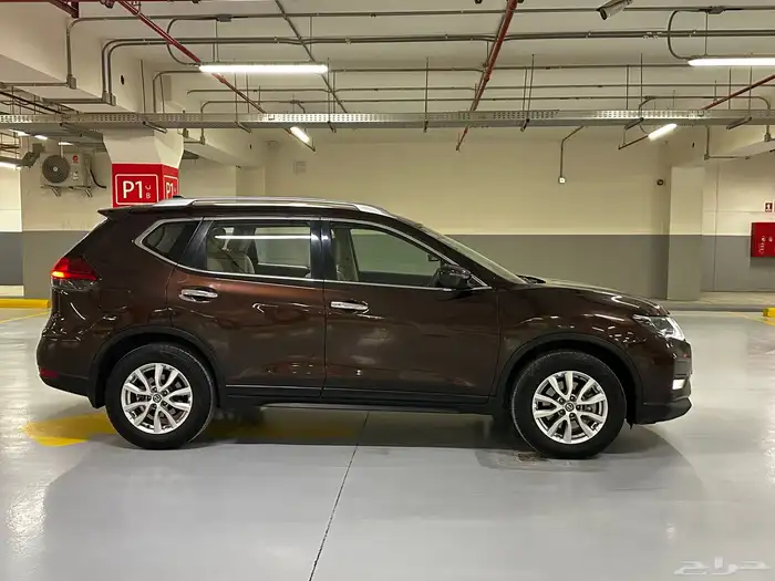 نوع السيارة 2021 اكس تريل 7 مقاعد دبل 6