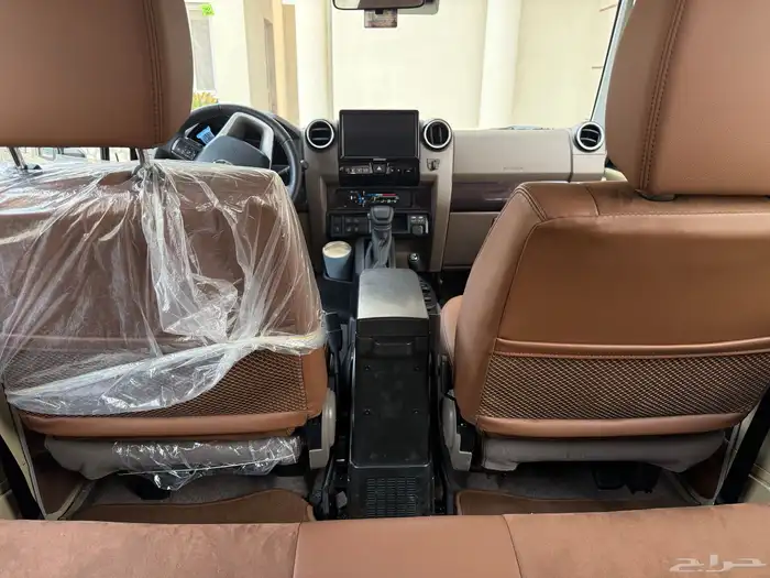 تويوتا ربع 2025 ماشي 8500 سعودي فل 9