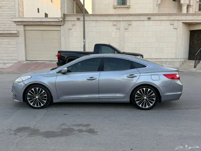 هونداي ازيرا 2016 ماشي 155 الف 2