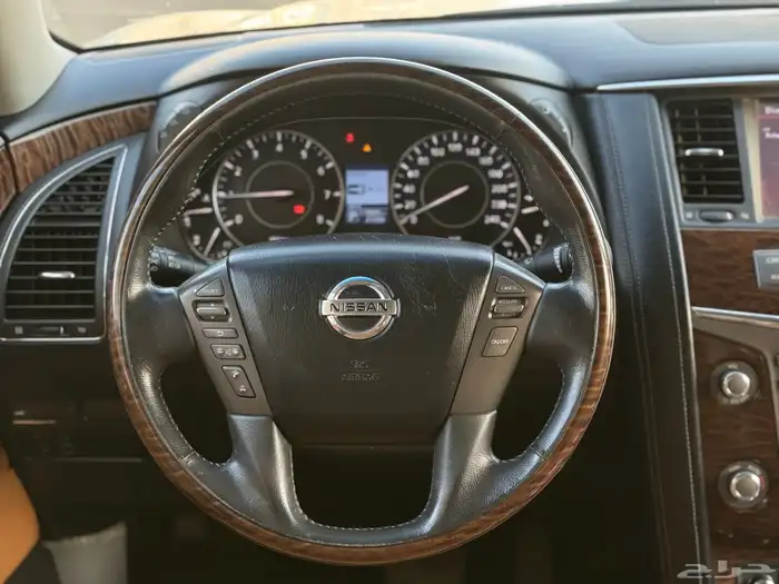 باترول نيسان موديل 2014 عداد 121 الف مالك اول 16