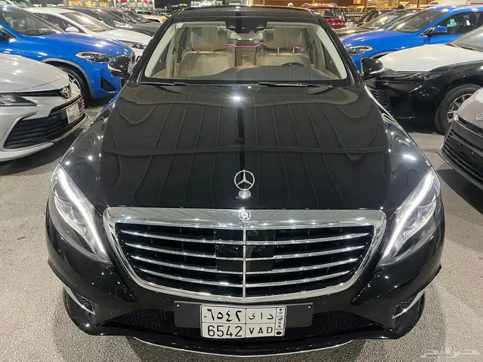مرسيدس s400 مخزنه عداد 77 الف جفالي 4 ازارير وكاله 13