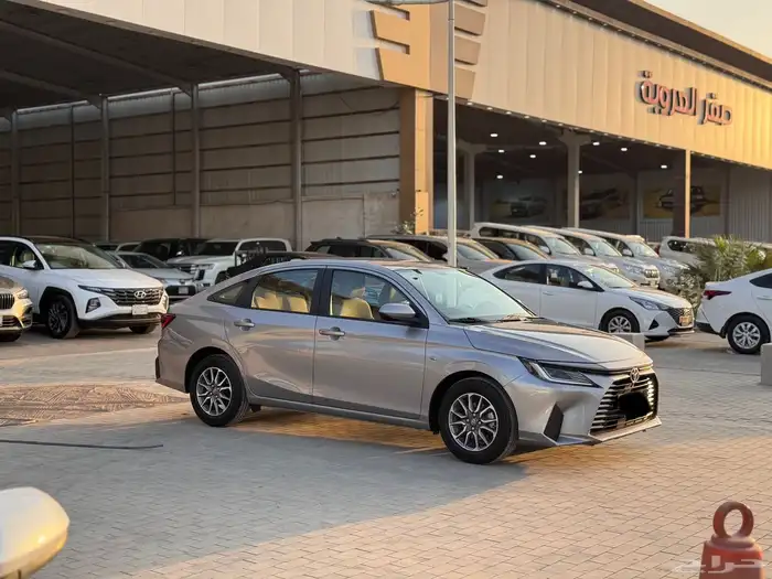 تويوتا يارس 2023 تيتانيوم 4