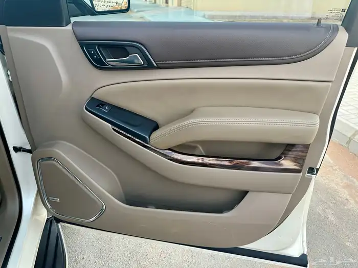 يوكن 2015 SLT اعلئ فئة وكالة 32