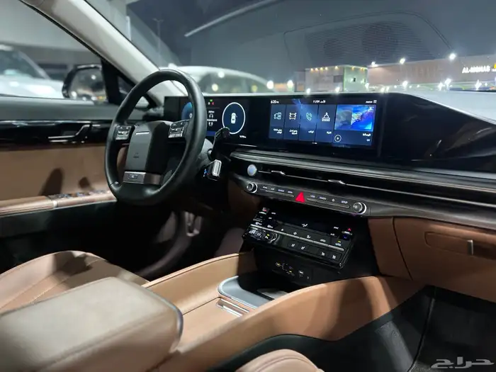 هيونداي ازيرا 2025 13