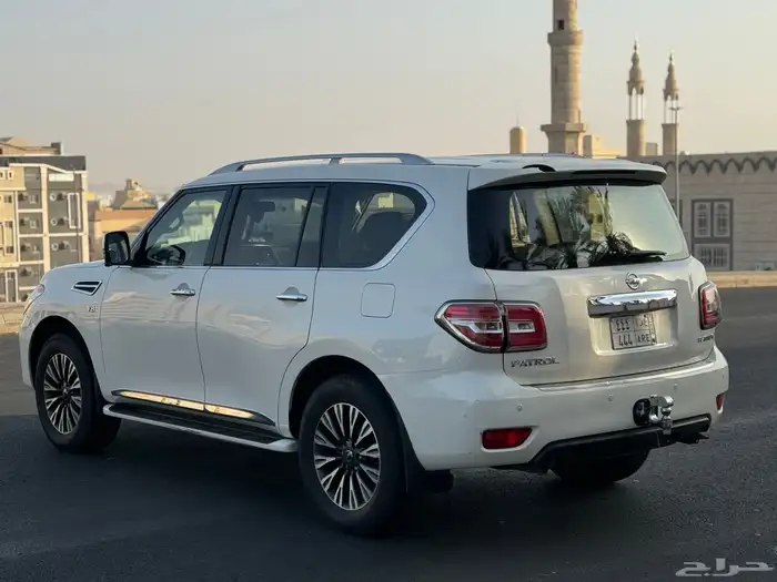 باترول نيسان موديل 2014 عداد 121 الف مالك اول 21