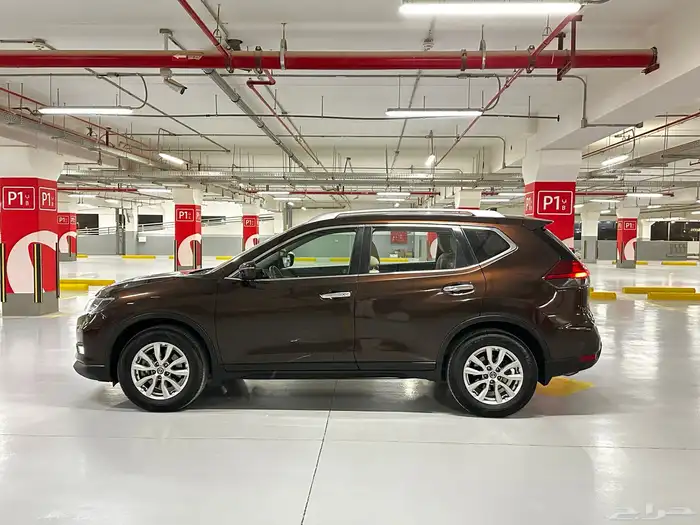 نوع السيارة 2021 اكس تريل 7 مقاعد دبل 4