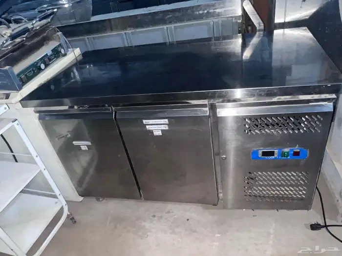 ساج شورما وساج فطير وطولت مغسل وسخان أمركي وثلاجة تجميد و 8