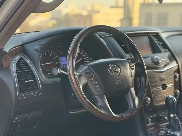 باترول نيسان موديل 2014 عداد 121 الف مالك اول 7