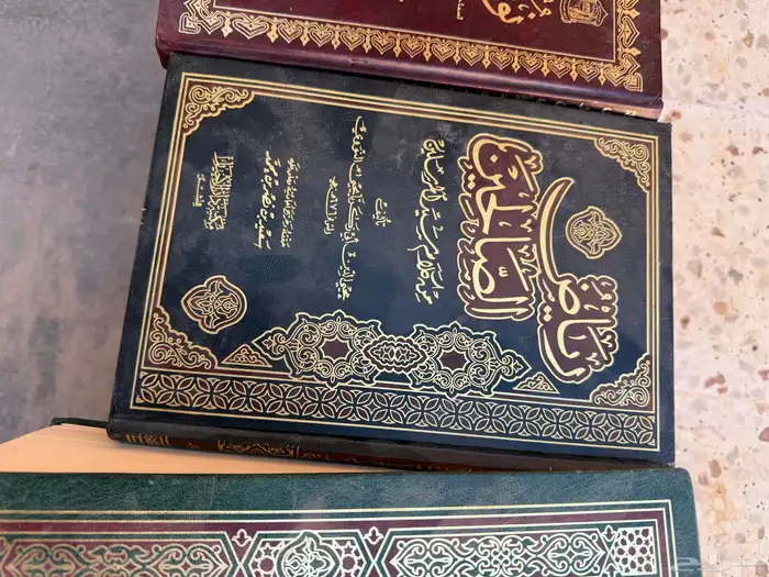 كتب بحالة ممتازة للبيع   دينية مجلدات   روايات  نحو 11