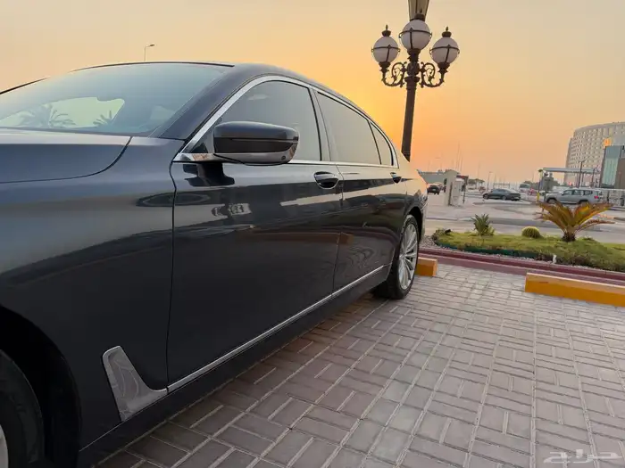 بي ام دبليو 730Li مواصفات خاصة وارد ناغي. 10