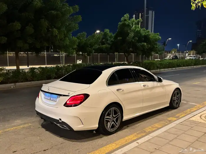 مرسيدس c200 4