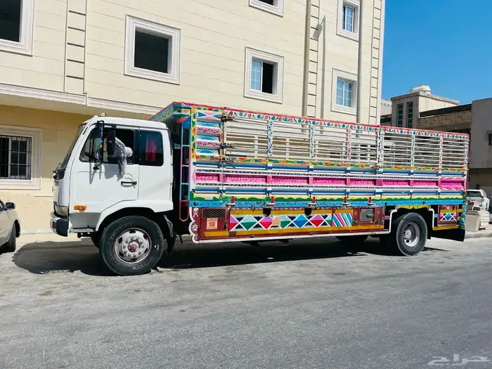 Nissan UD 2006 Truck 1