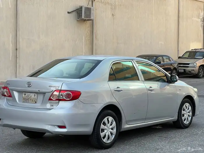 تويوتا كورولا موديل 2013 قمة النظافه 11