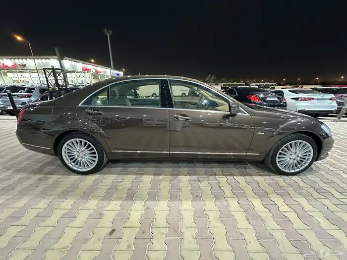 مرسيدس S500 موديل 2011 فل كامل 3