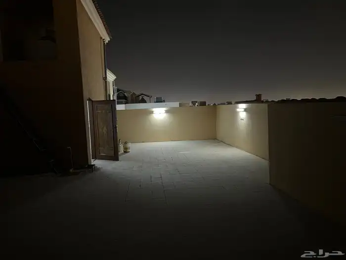 شقة للإيجار حي الجنادرية 12