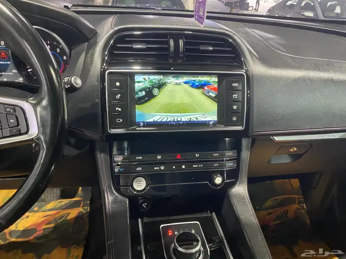 جاكوار F Pace R Sport ستة سلندر سوبر تشارج 26