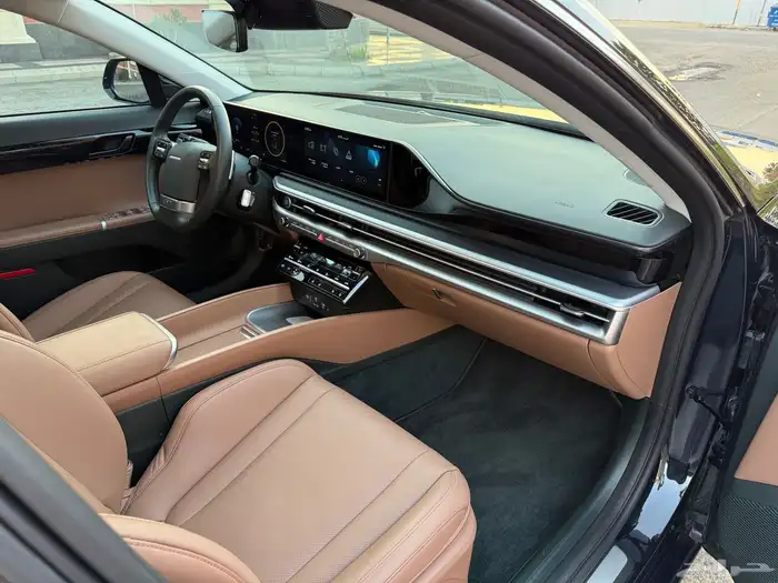 هونداي ازيرا كلاسيك 2025 سعودي شبه جديد 32