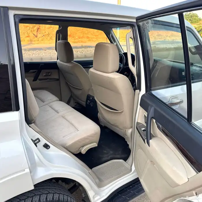 باجيرو 2016 GLS مكينة 3500 19