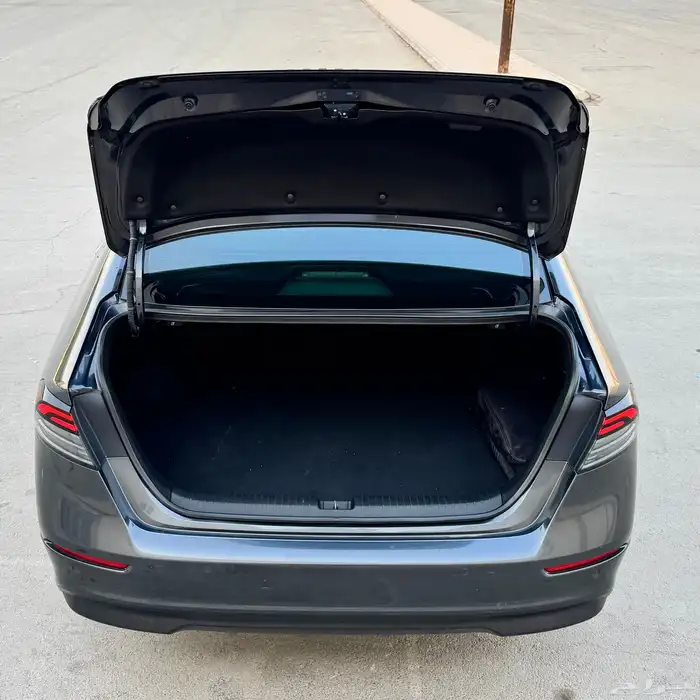 للبيع هوندا اكورد هايبرد سبورت 2023 8