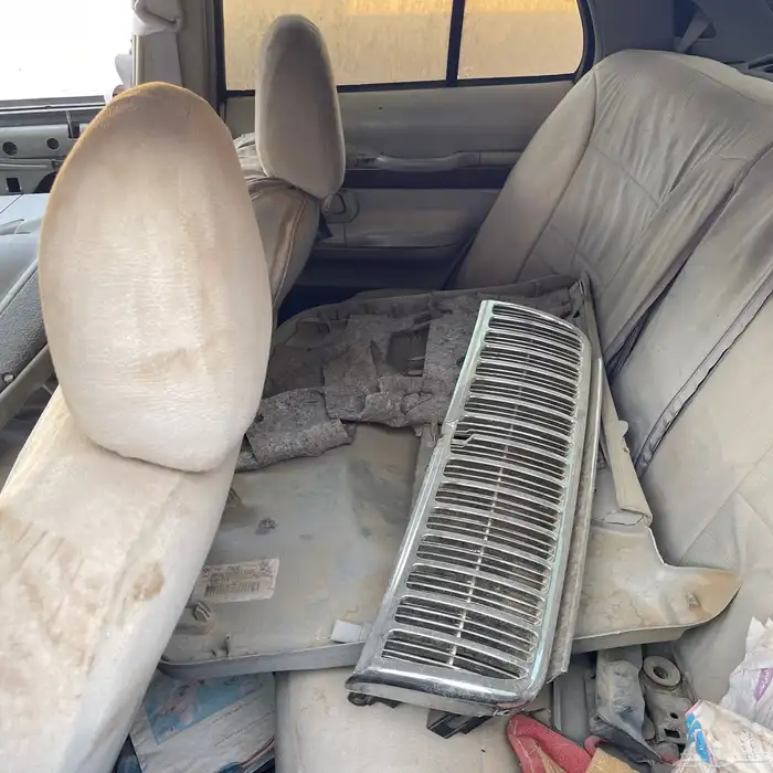 فورد تشليح للبيع بدون مكينه وقير 3