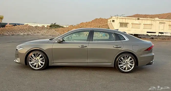 ازيرا 2022 - 6سلندر اعلا مواصفات بدون بنورما وكاله للبيع 2