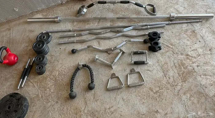 مجموعة معدات رياضية نظيفه لاتشكو من شيء 1