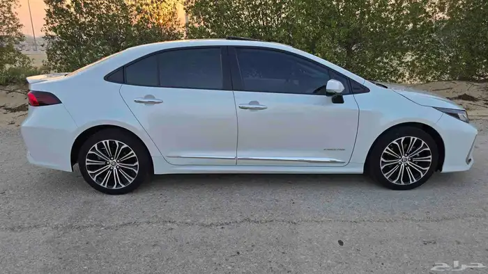 للبيع كورولا 2023 فل كامل XLI EXECUTIVE MR 4