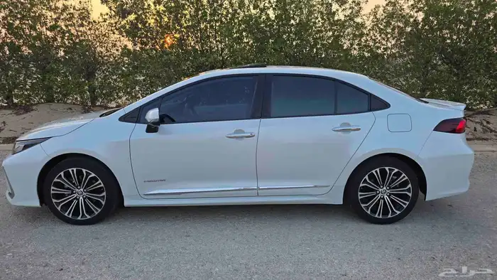 للبيع كورولا 2023 فل كامل XLI EXECUTIVE MR 5