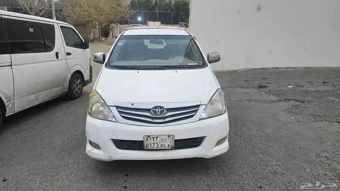 تيوتا انوفا فل كامل بحالة ممتاز ثاني مالك 5