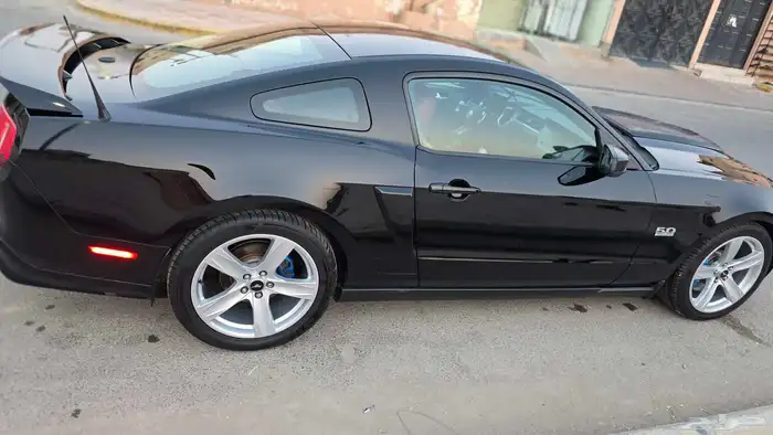 موستنق 2011 (5.0) قير عادي 5