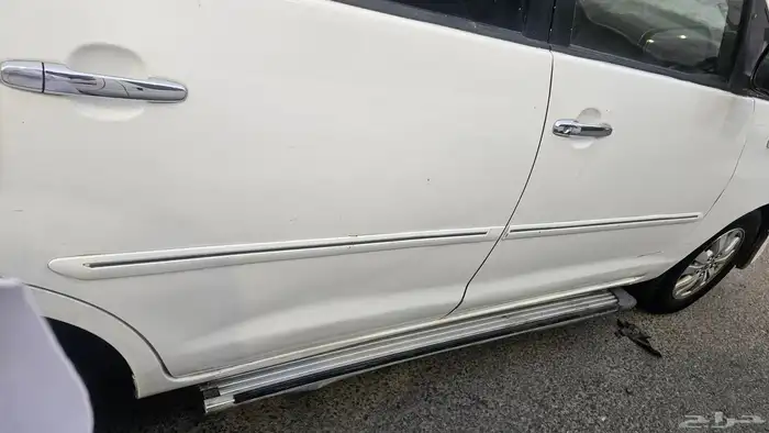 تيوتا انوفا فل كامل بحالة ممتاز ثاني مالك 6