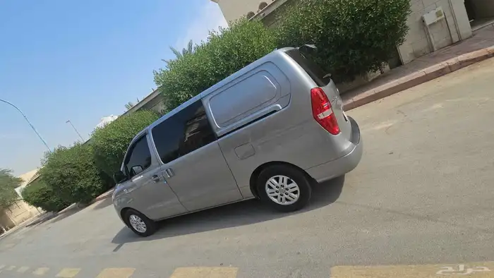 ستاريكس 2020 ديزل اوتو 5 ركاب (بضاعة وركاب) 3