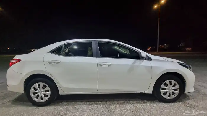 كورولا 2015 للبيع 4